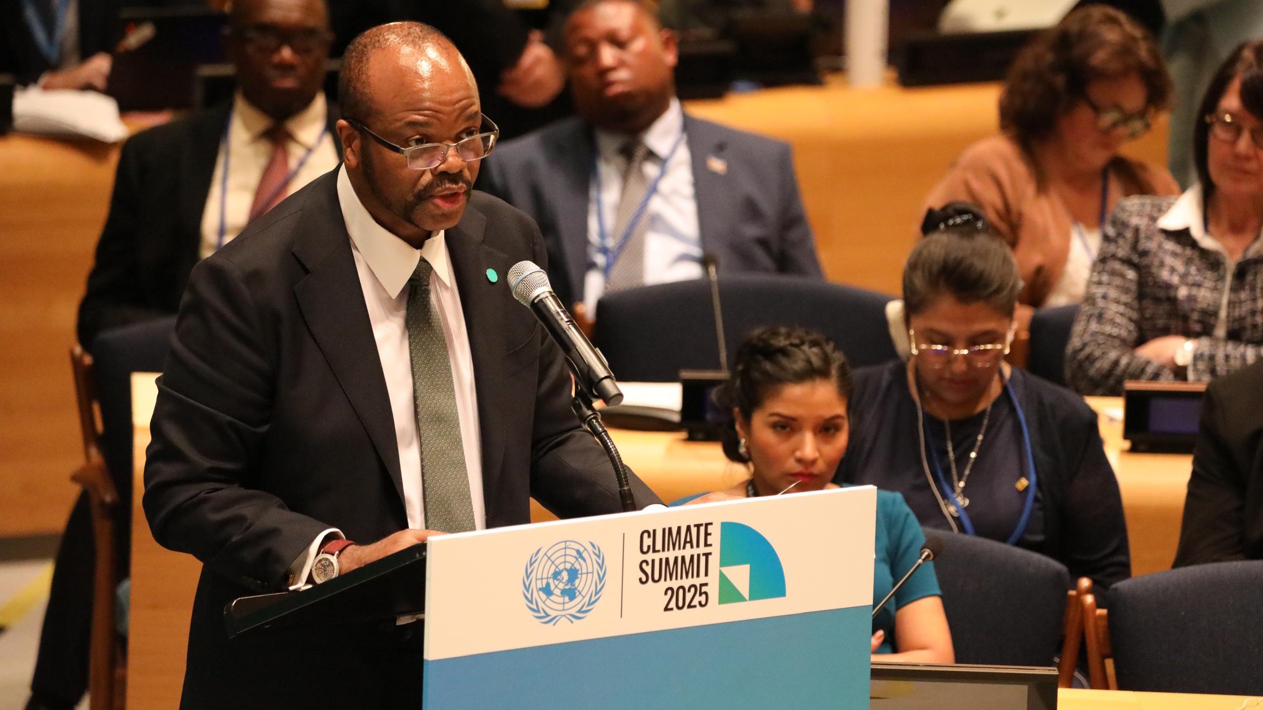 King urges UN to form ad hoc committees for global peace